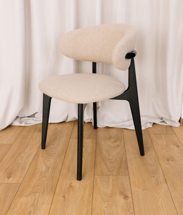Chair Roses (Beech)