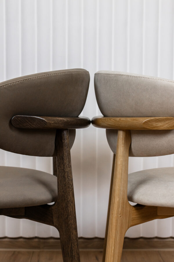Chair Roses (Beech)