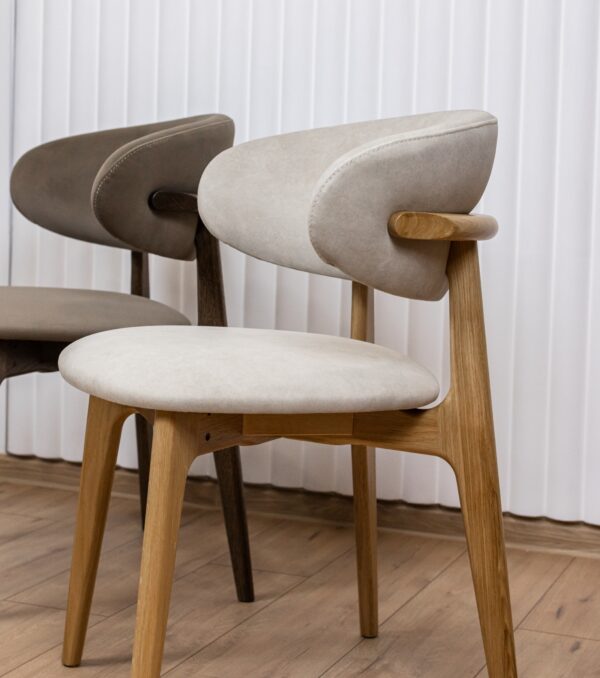 Roses-6 Chair Roses (Oak)