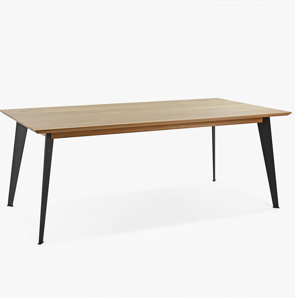 Venetti_6-1 Venetti Table